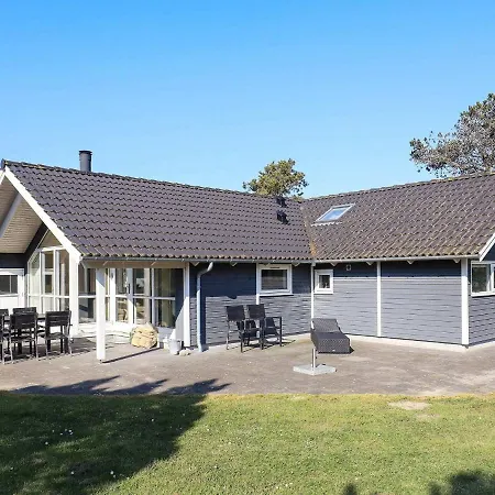 Holiday home Xviii *